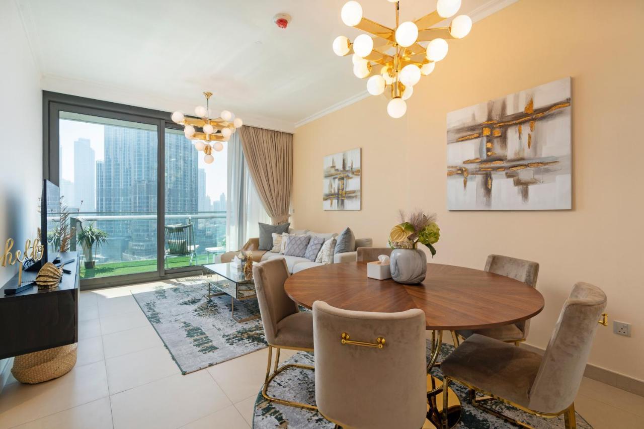 Prestige Living 1Br With Full Burj Khalifa View By Auberge Apartment Dubai Bagian luar foto