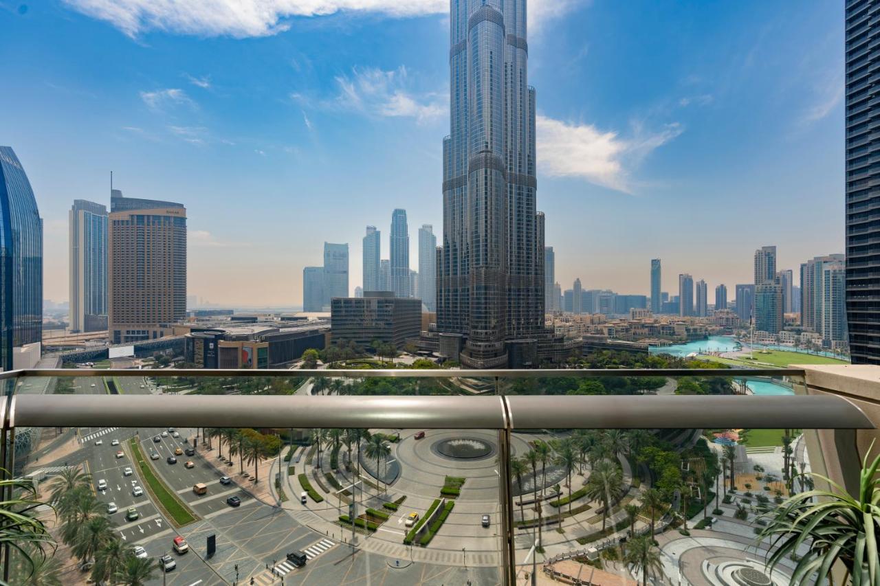 Prestige Living 1Br With Full Burj Khalifa View By Auberge Apartment Dubai Bagian luar foto