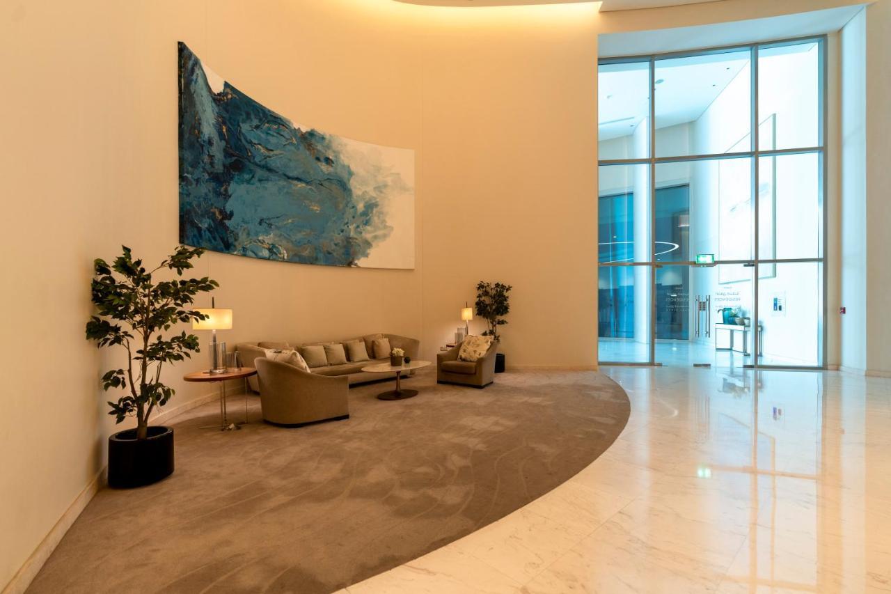 Prestige Living 1Br With Full Burj Khalifa View By Auberge Apartment Dubai Bagian luar foto